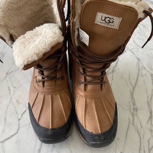 UGG Adirondack Boots - in really good condition.